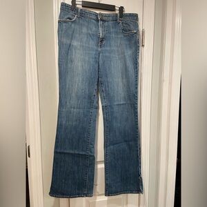 Eddie Bauer Flared Split Hem Medium Wash Denim Jeans Women’s Size 12